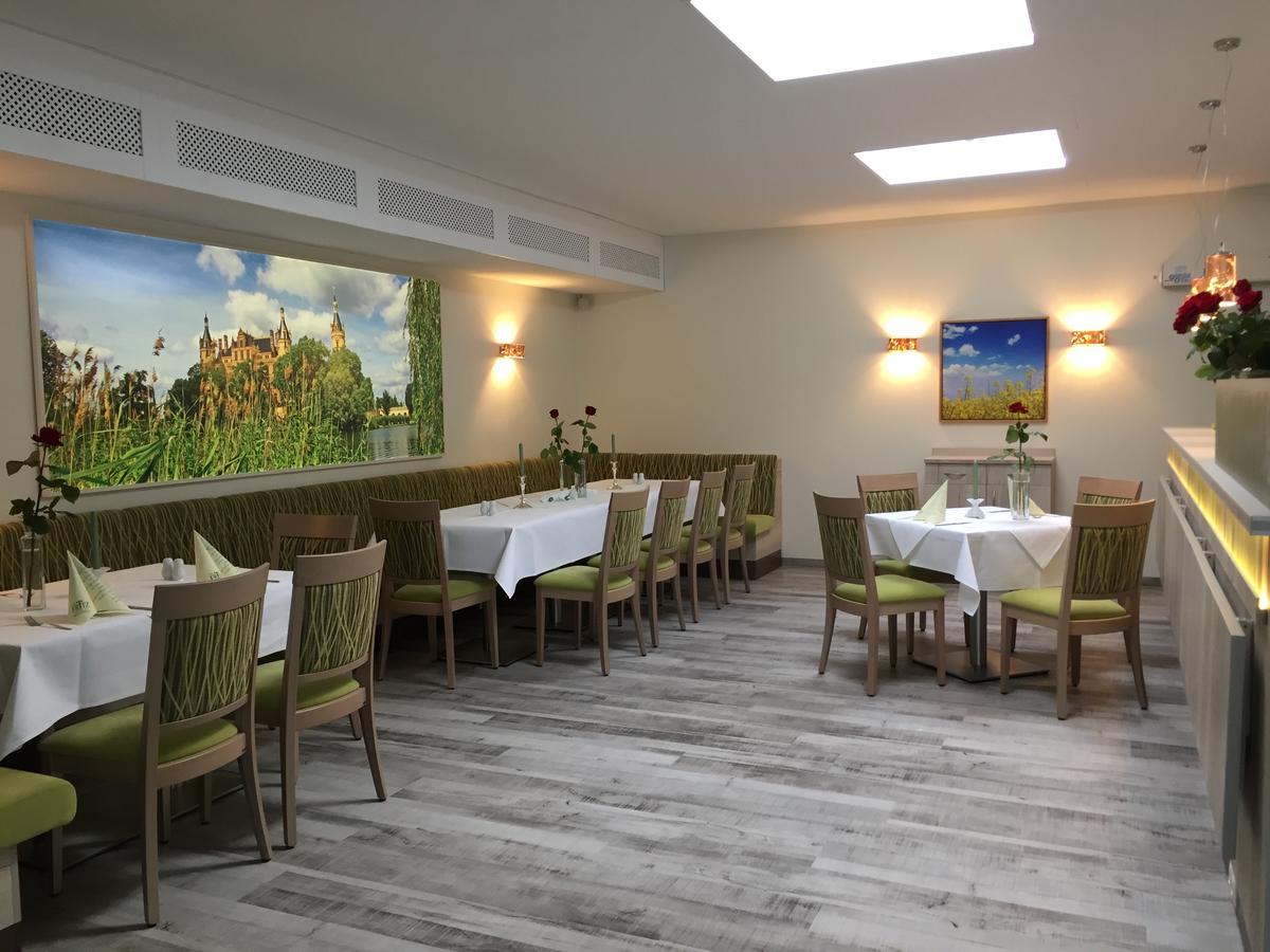 Das Fritz Hotel Schwerin Schoene Lage Im Gruenen Mit Regionaler Kueche Kostenfreien Parkplaetzen Und E Ladestation Exterior foto